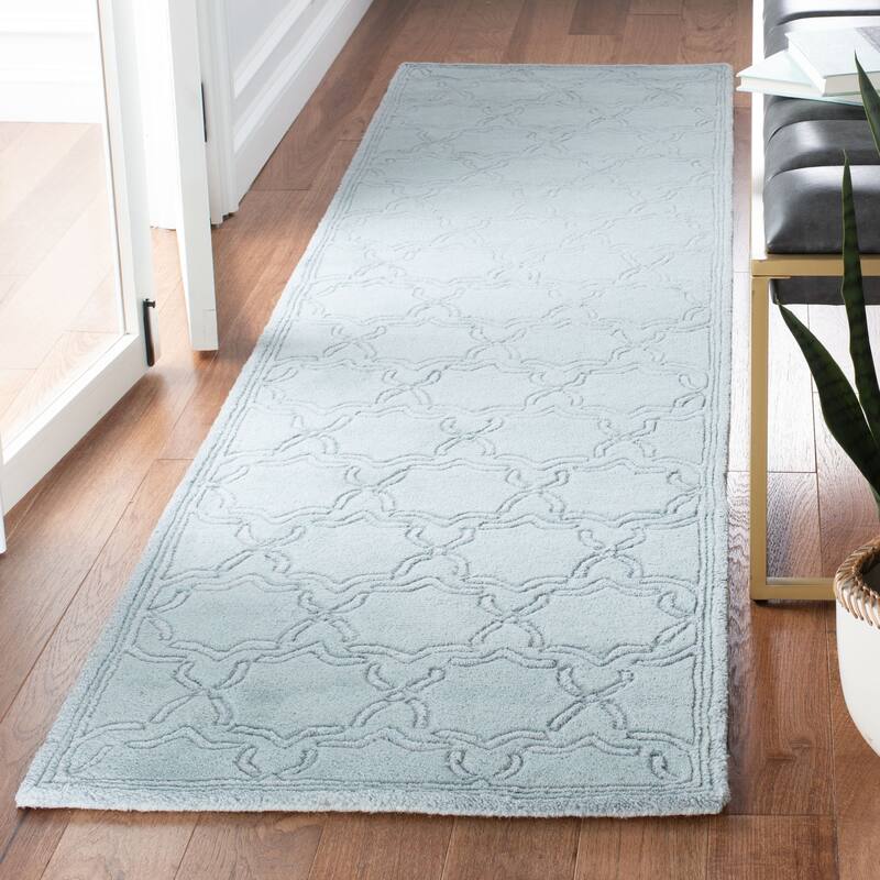 SAFAVIEH Handmade Chatham Hasmik Modern Moroccan Wool Rug - 2'3" x 9' Runner - Grey