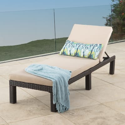 lounge chair