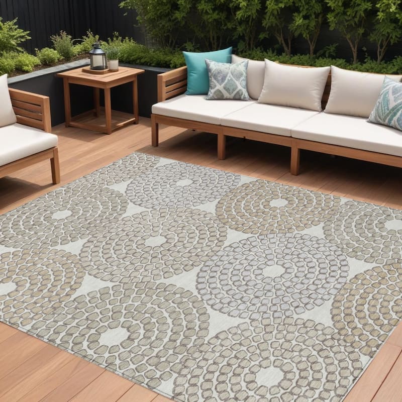 HomeRoots Geometric Transitional Rectangle Outdoor Rug - 9' X 12'