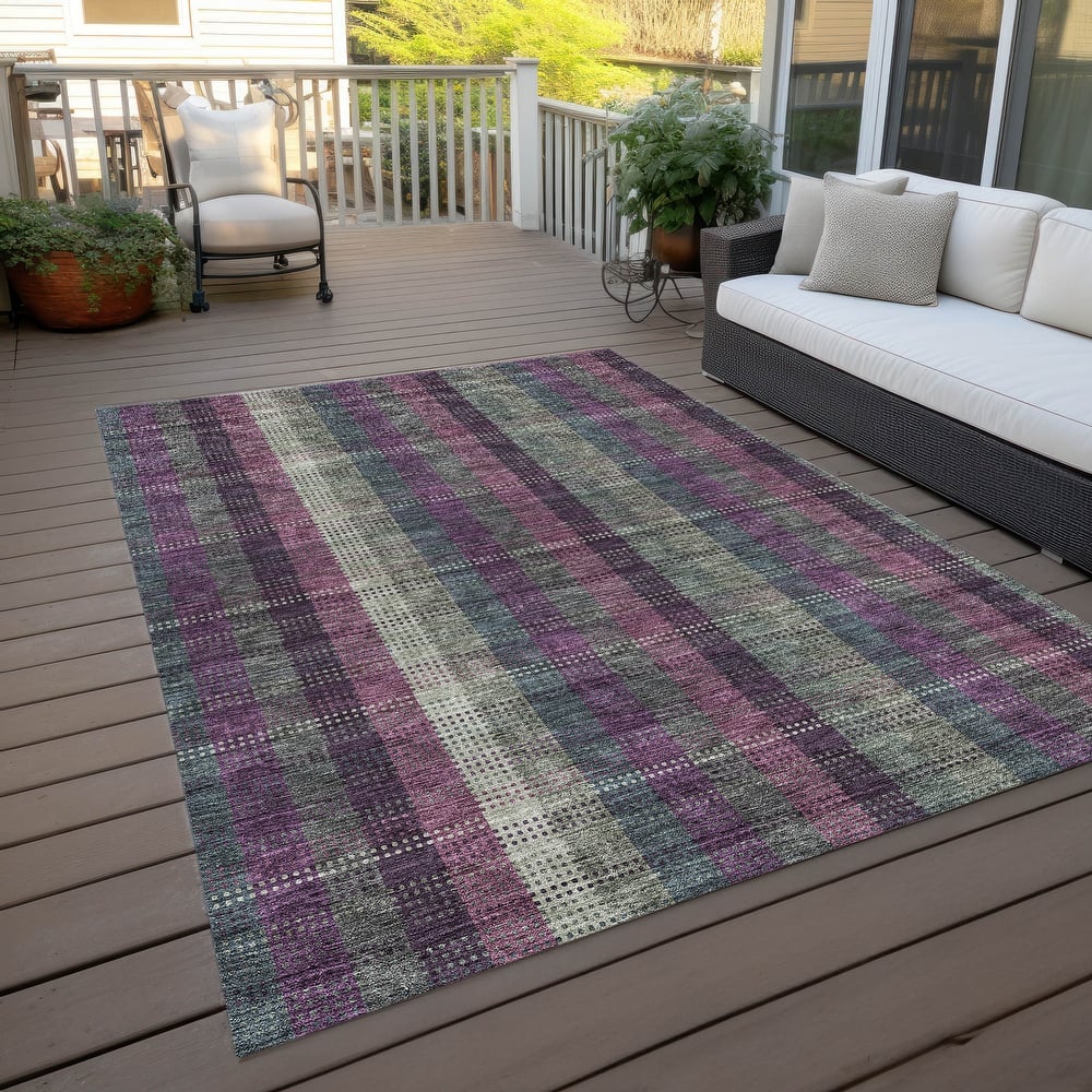 Machine Washable Indoor/ Outdoor Modern Plaid Chantille Rug
