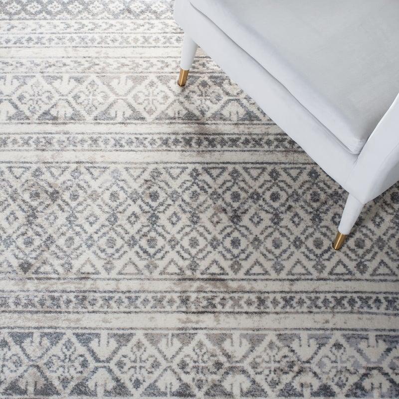SAFAVIEH Carnegie Heimke Modern Moroccan Rug