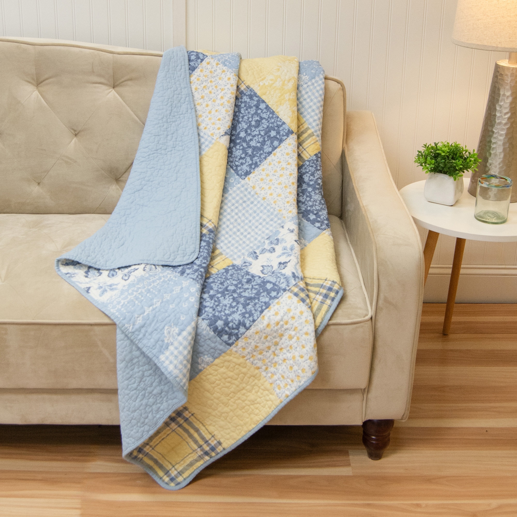 Donna Sharp Spring Flowers Cotton Throw
