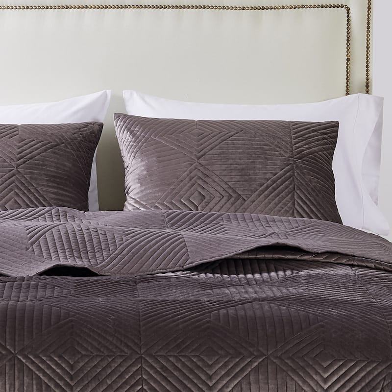 Barefoot Bungalow Riviera Velvet Modern Quilt and Pillow Sham Set