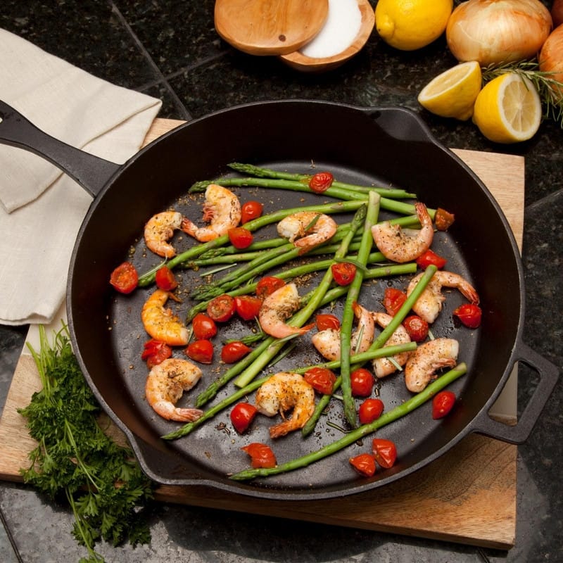 Bayou Classic® 3-pc Cast Iron Skillet Set with/ Helper Handle