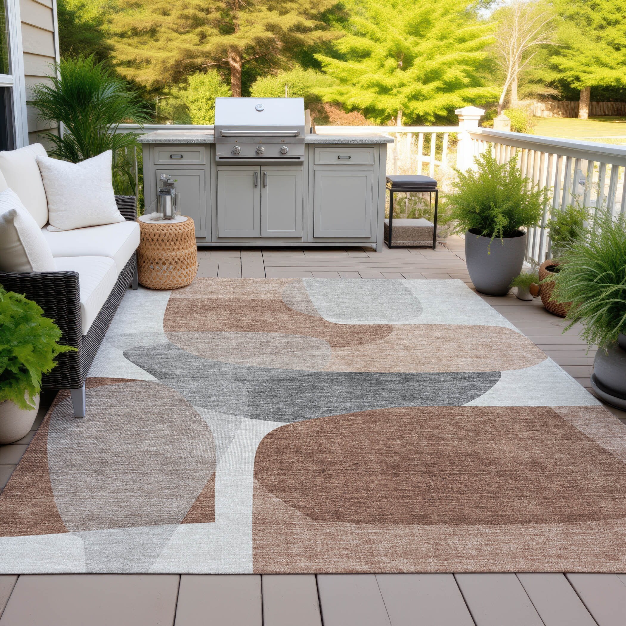 Machine Washable Indoor/Outdoor Contemporary Charm Chantille Rug