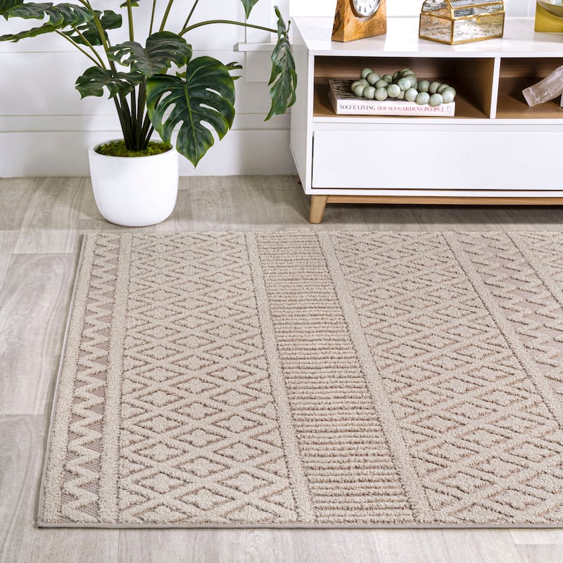 JONATHAN Y Duenas High-Low Two-Tone Monstera Leaf Area Rug
