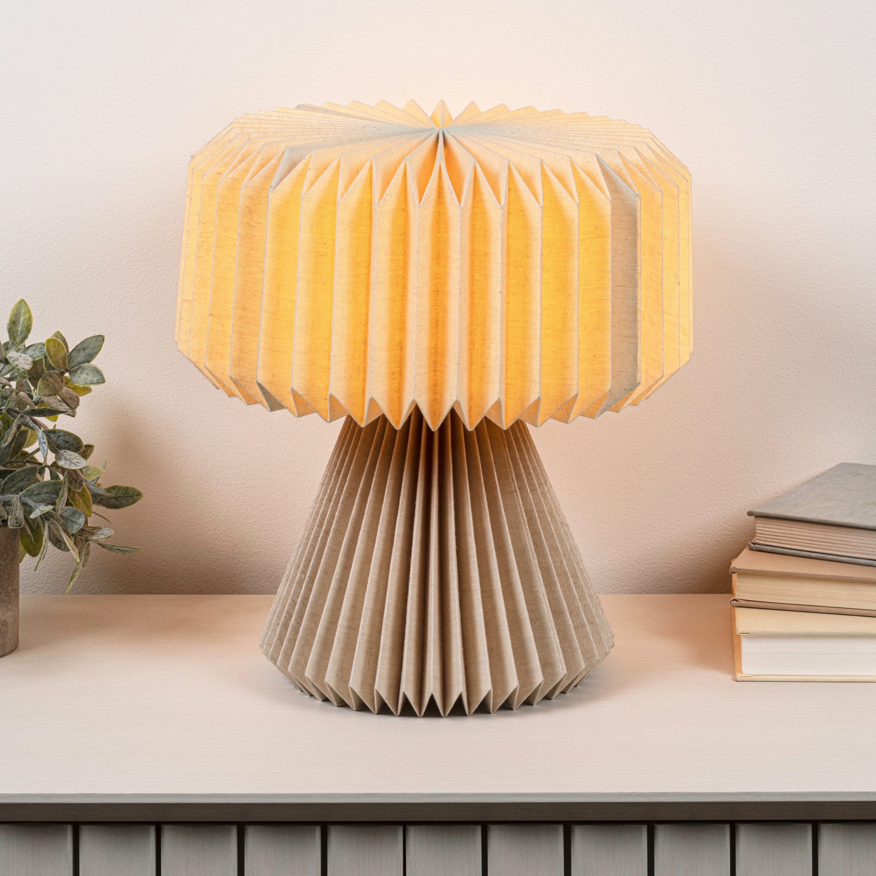 JONATHAN Y Zelda 12.8" Modern Art Deco Paper Pleated Shade Accent LED Table Lamp