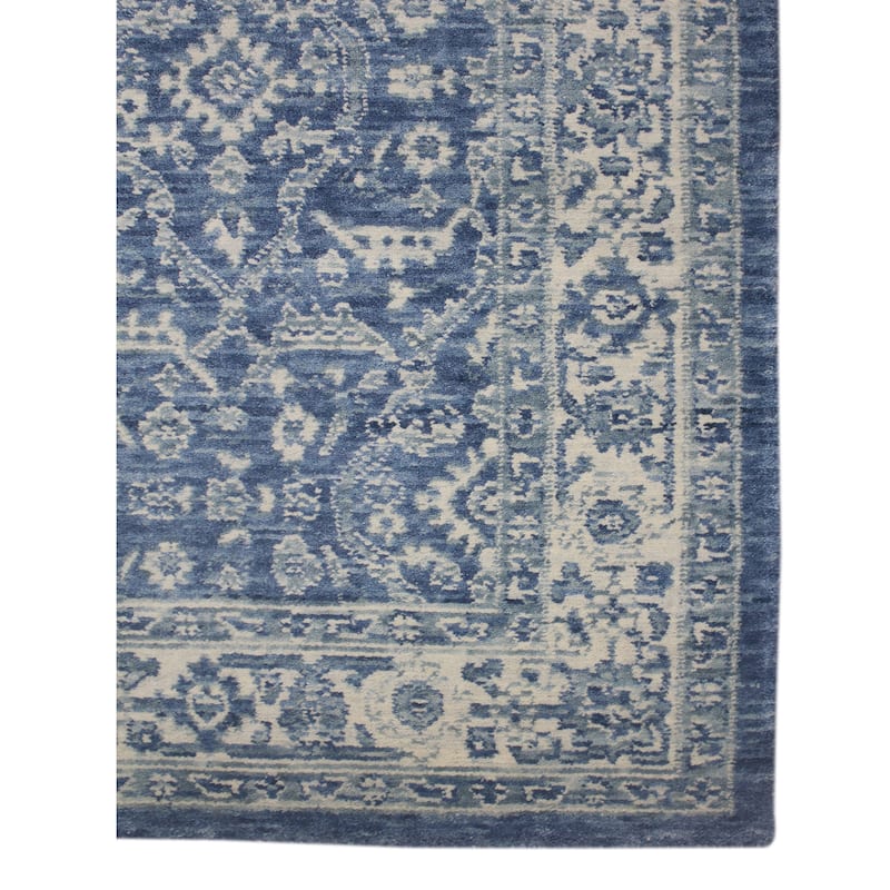 Ivanna Classic Bordered Hand-Woven Area Rug