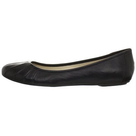 nine west blustery ballet flat