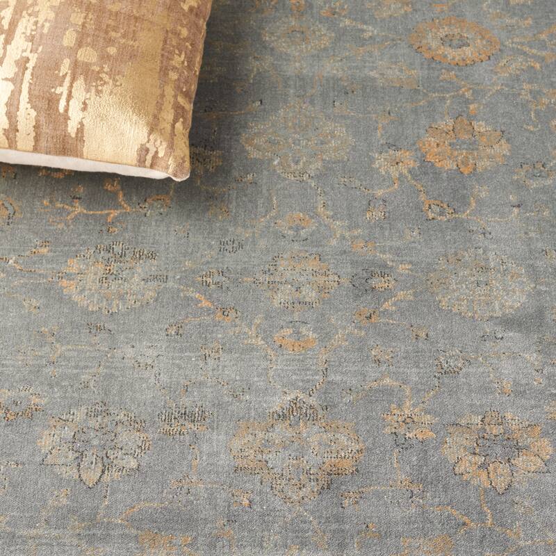 SAFAVIEH Vintage Lashawn Slip Resistant Viscose Rug