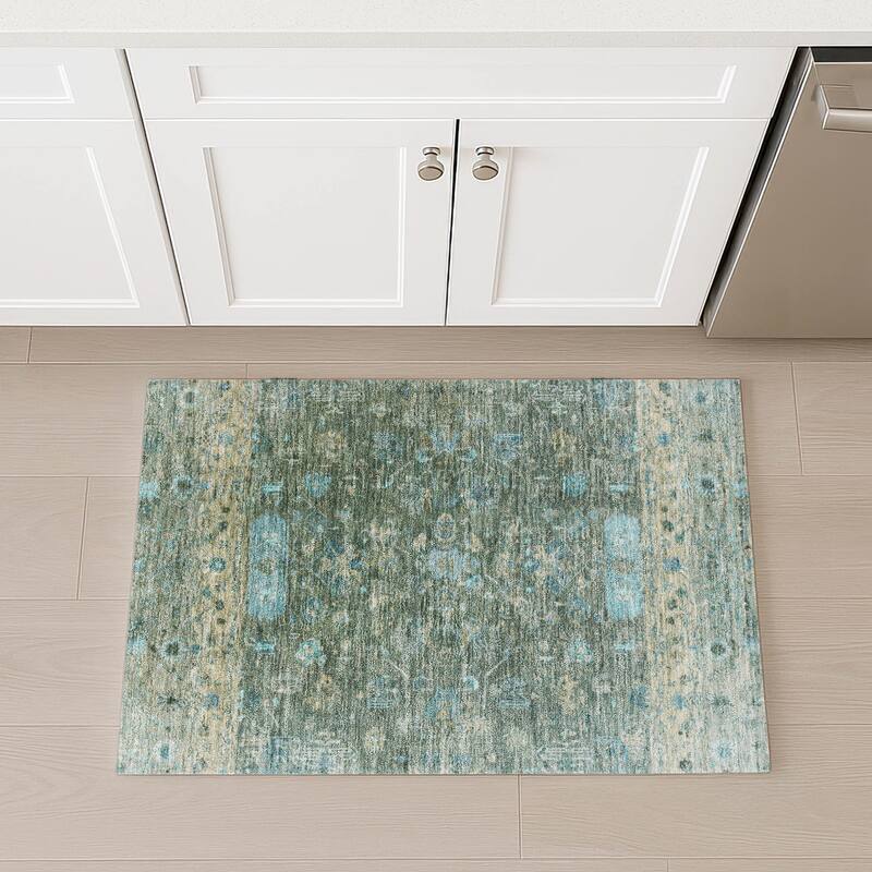 Machine Washable Indoor/ Outdoor Traditional Border Chantille Rug