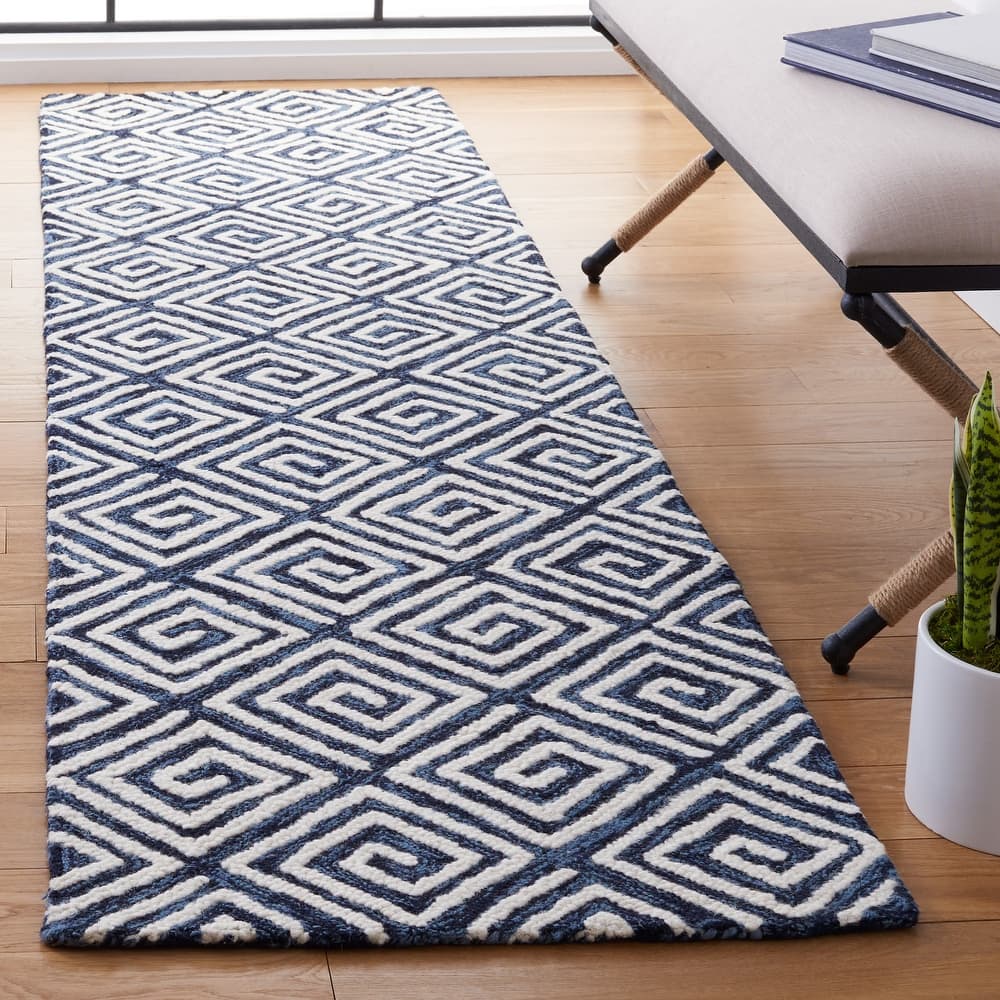 SAFAVIEH Handmade Metro Wencke Geometric Wool Rug