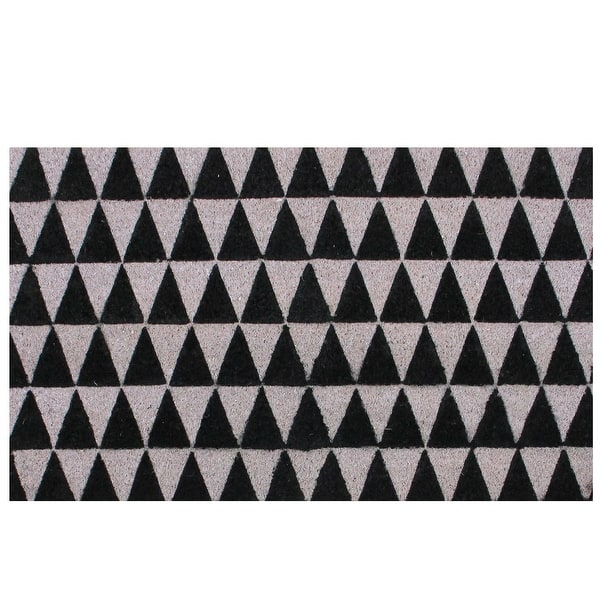 Black and Gray 3-Dimensional Triangle Print Doormat 17 x 29 - Bed Bath &  Beyond - 16543935