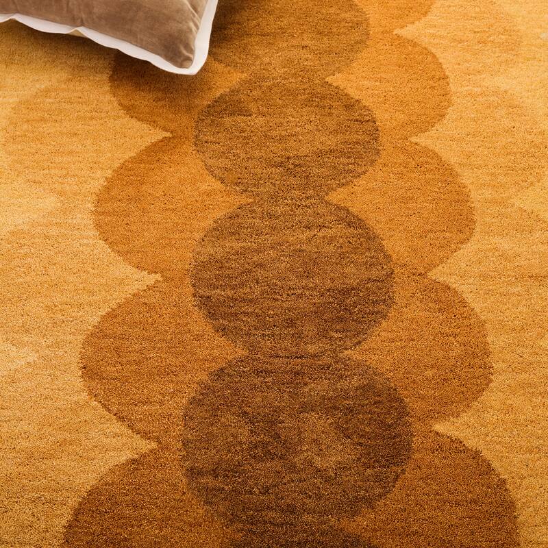 SAFAVIEH Handmade Metro Violetka Wool Rug