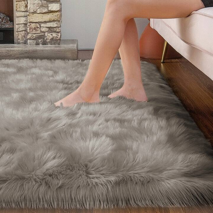 Shaggy Faux Fur Sheepskin Area Rug Super Soft Home Decor Carpet