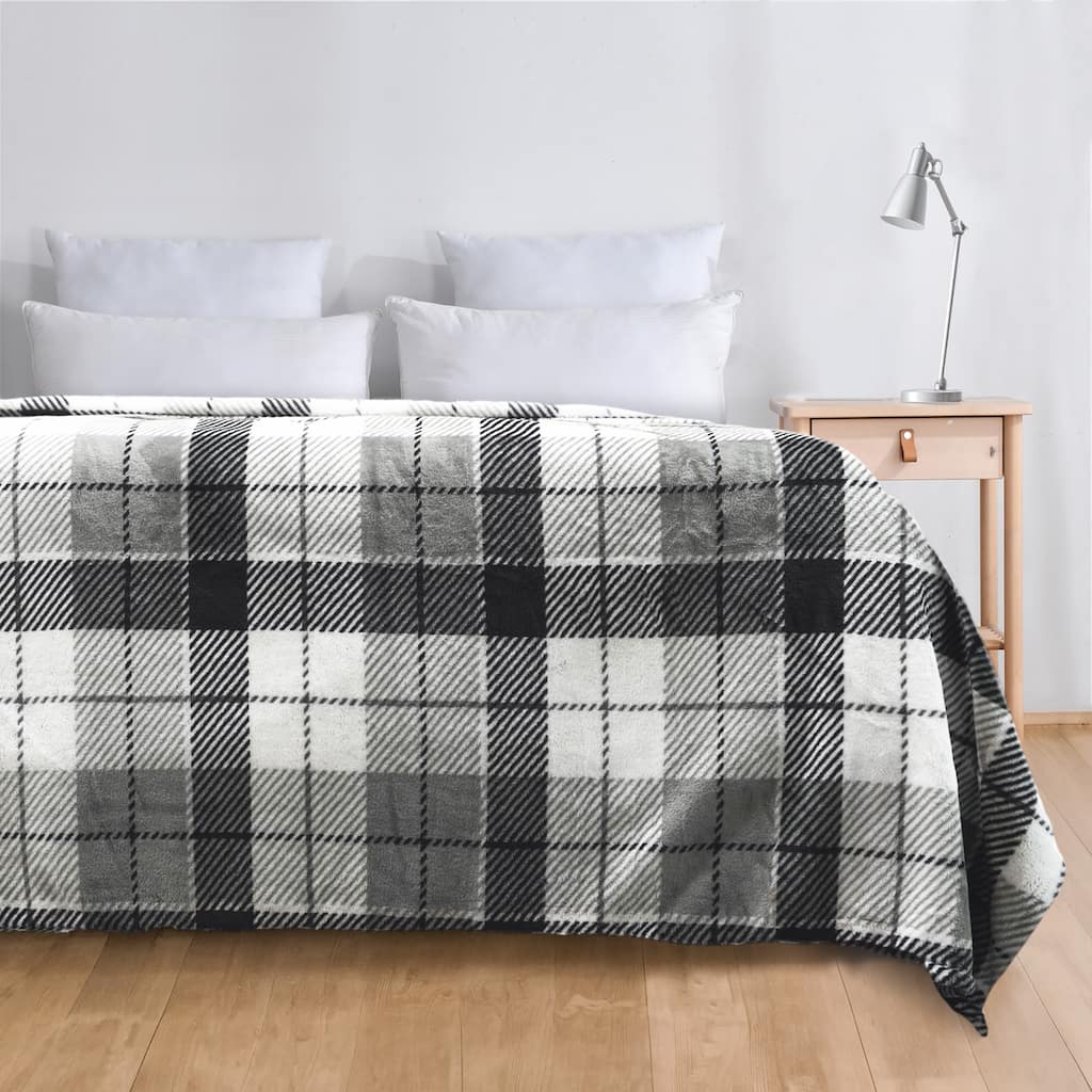 Warm & Cozy Plush Velvet Blanket