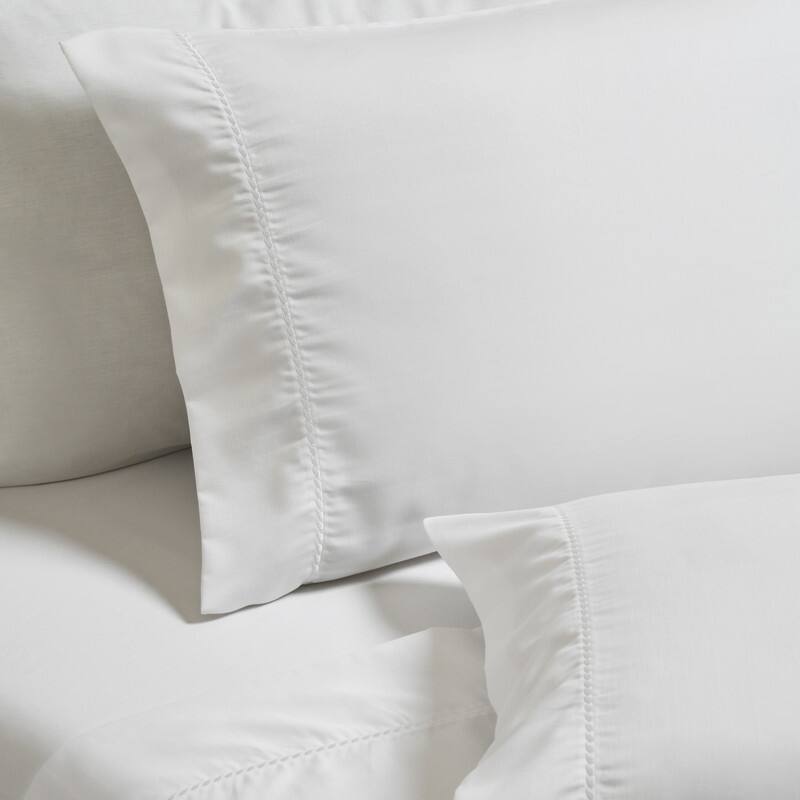 Superior Imperia Cotton Blend Embroidered 600 Thread Count Sheet Set