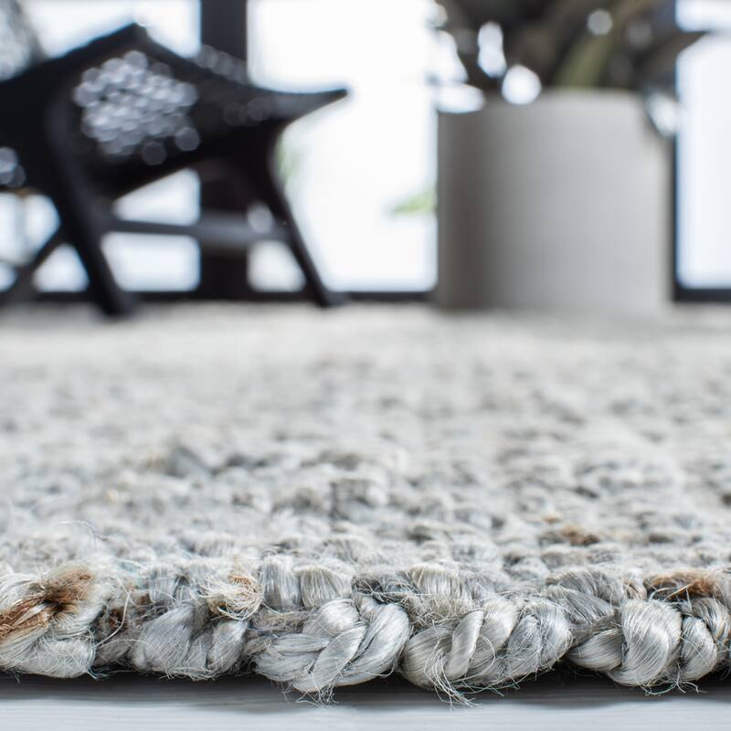 SAFAVIEH Handmade Natural Fiber Bariaa Jute Rug