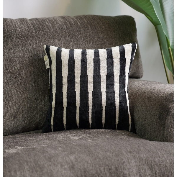 Black white gray discount pillows