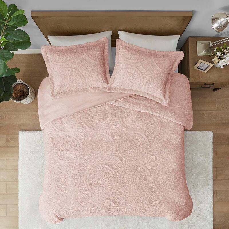 Embroidered Medallion Ultra Plush Comforter Mini Set