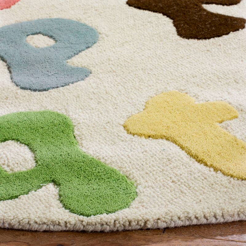 SAFAVIEH Handmade Kids Regiene Wool Rug