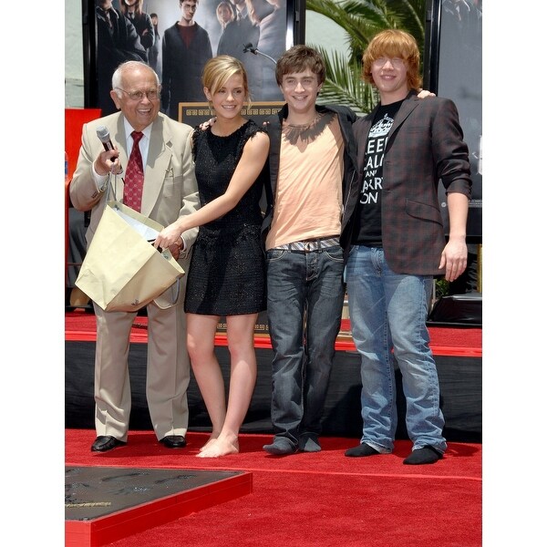 Shop Emma Watson Daniel Radcliffe Rupert Grint At The Induction Ceremony For Harry Potter Foot Print And Wand Print Ceremony Graumans Overstock 24364125