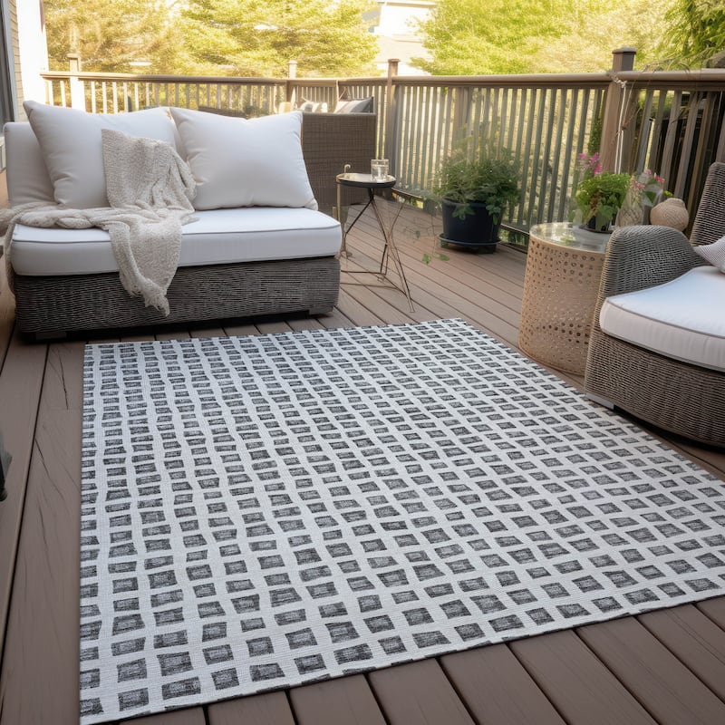 Machine Washable Indoor/ Outdoor Chantille Squares Rug