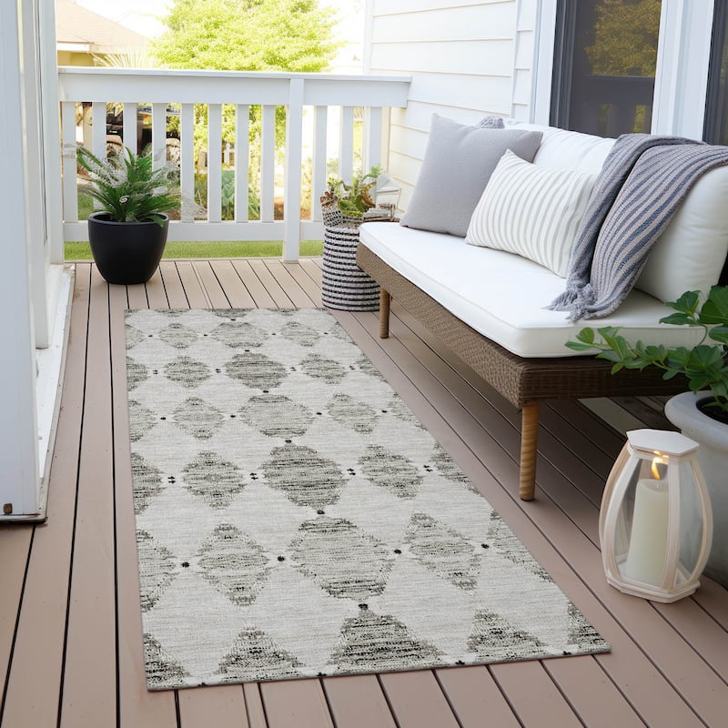 Machine Washable Indoor/ Outdoor Chantille Modern Boho Damask Rug