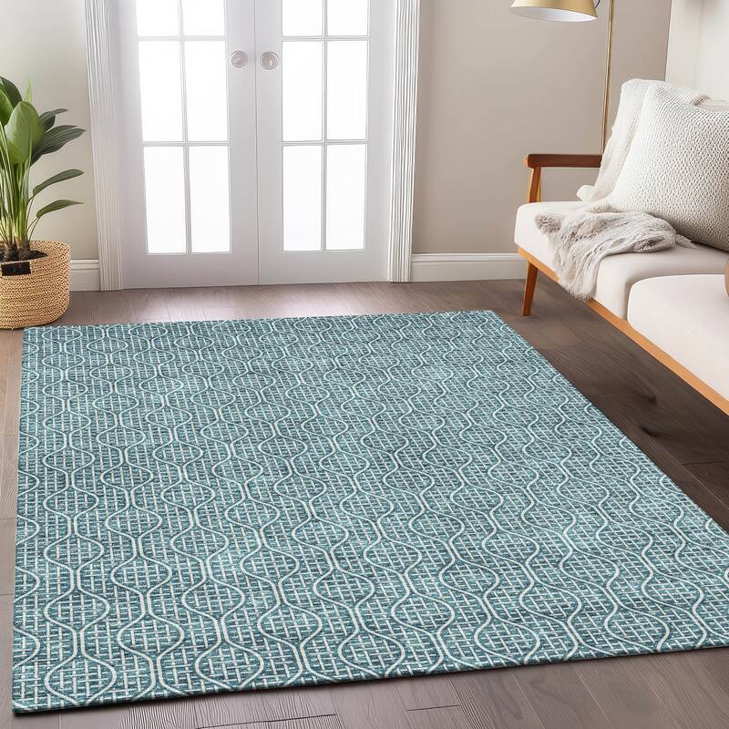 Machine Washable Indoor/ Outdoor Chantille Criss Cross Geo Rug