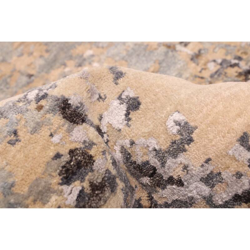 ECARPETGALLERY Hand-knotted Legacy Beige Silk, Wool Rug - 2'7 x 9'6