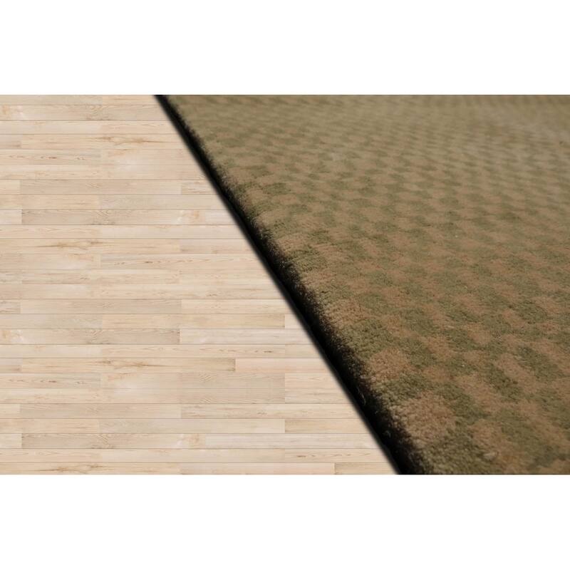 Hand Knotted Beige, Sage Tibetan 100% Wool Modern Oriental Area Rug - 4' 11'' x 6' 10''