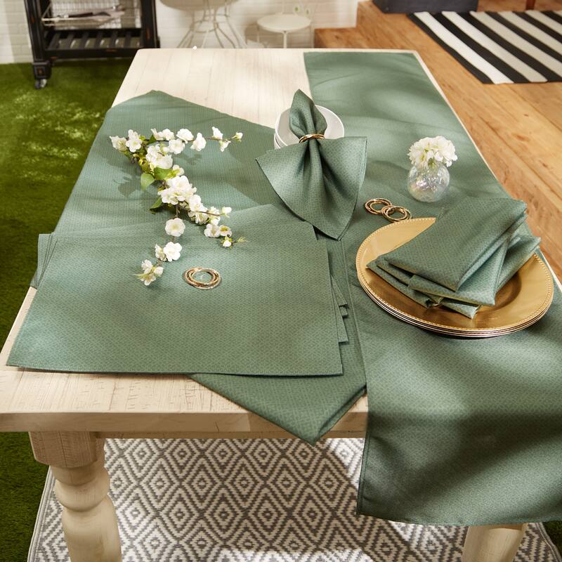 DII Stone Tonal Lattice Print Outdoor Tablecloth With Zipper 60 Round