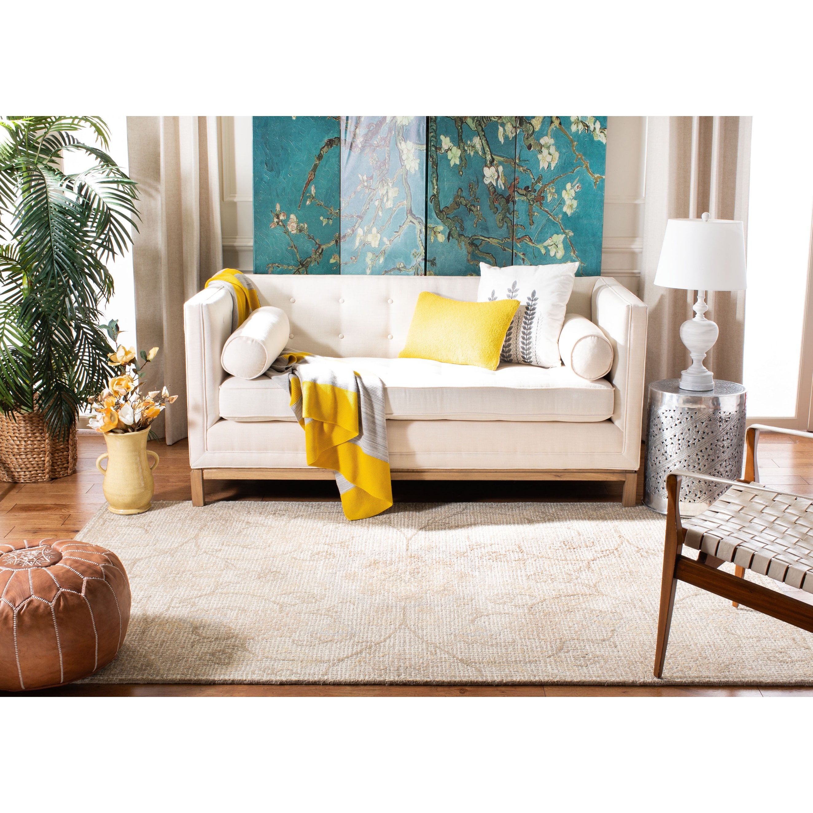 SAFAVIEH Handmade Abstract Gunjan Modern Wool Rug