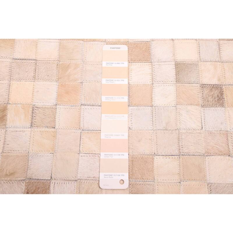 ECARPETGALLERY Handmade Cowhide Patchwork Beige Leather Rug - 6'1 x 6'0