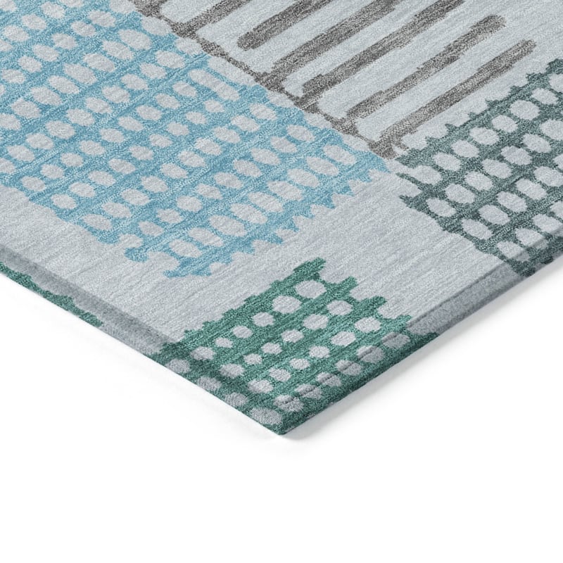 HomeRoots Geometric Transitional Rectangle Outdoor Rug