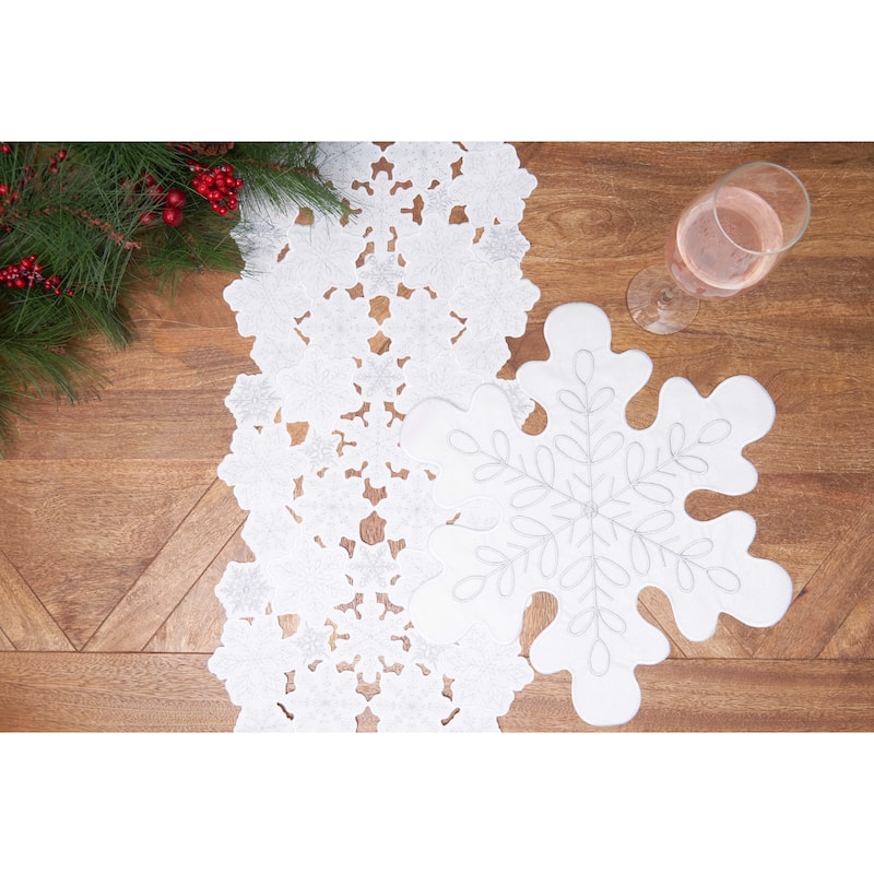 Sparkle Snowflake Round Placemats Set of 6, 17"