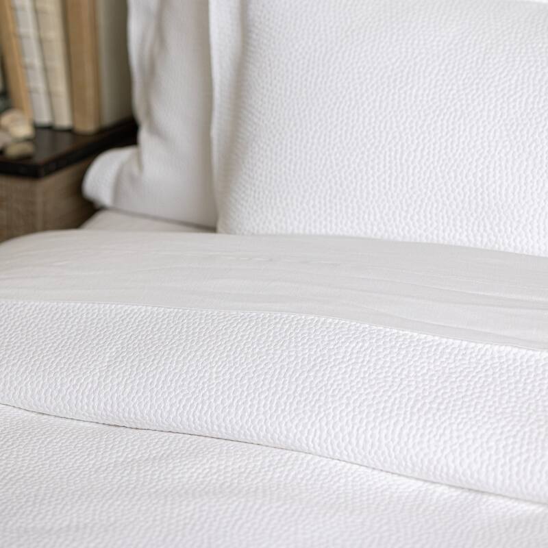Santiago Matelasse, White, Queen
