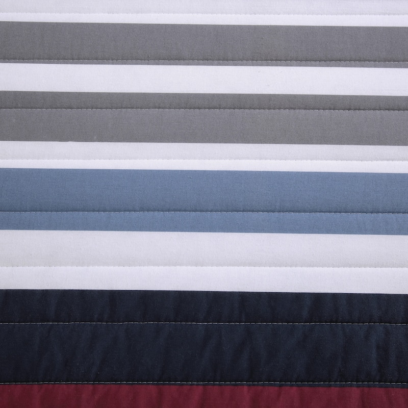 Nautica Bradford Cotton Reversible Navy Quilt Set