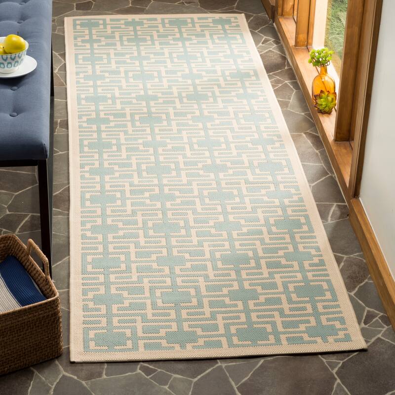 Martha Stewart by SAFAVIEH Hrissoula Indoor/ Outdoor Waterproof Rug