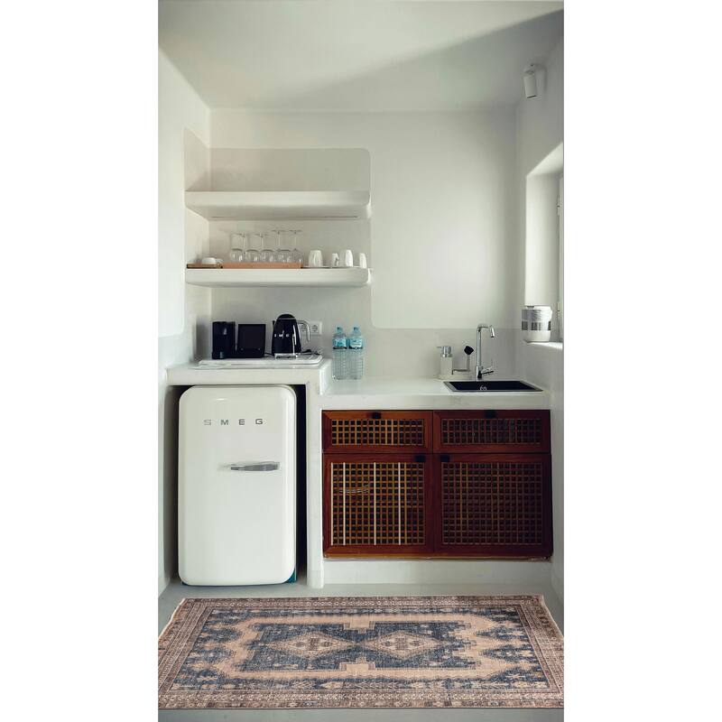 ECARPETGALLERY Hand-knotted Antalya Vintage Navy, Tan Wool Rug - 4'11 x 7'2