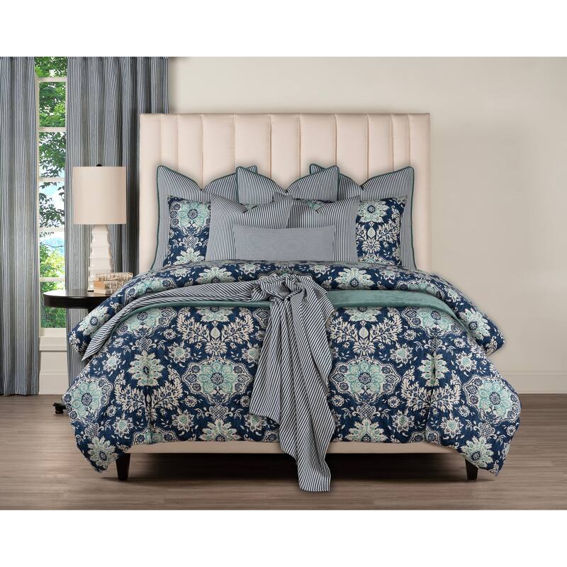 Magnolia Home Fashions Bellaire Harbor Duvet cover & insert Set