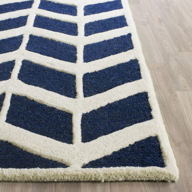 SAFAVIEH Handmade Cambridge Saskia Modern Moroccan Wool Rug