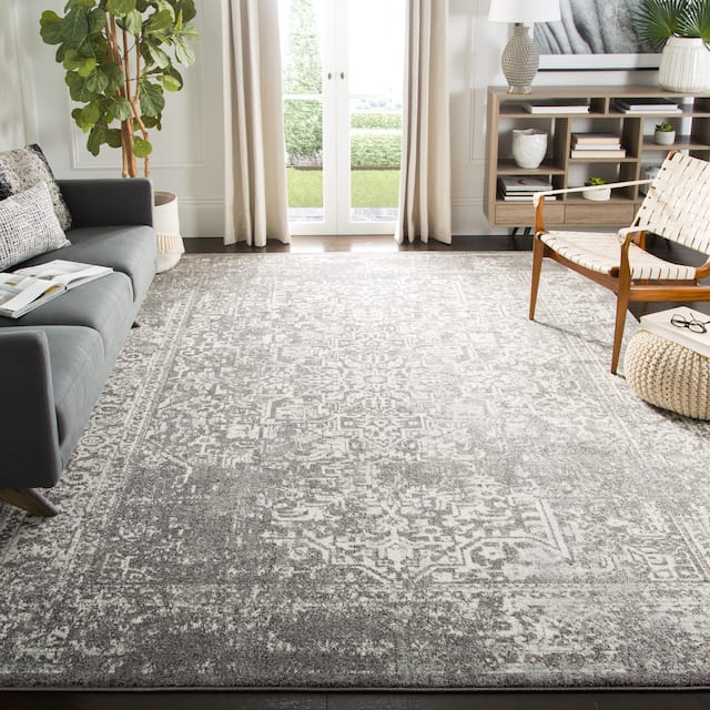 SAFAVIEH Evoke Quinn Vintage Distressed Rug - 12' x 18' - Grey/Ivory