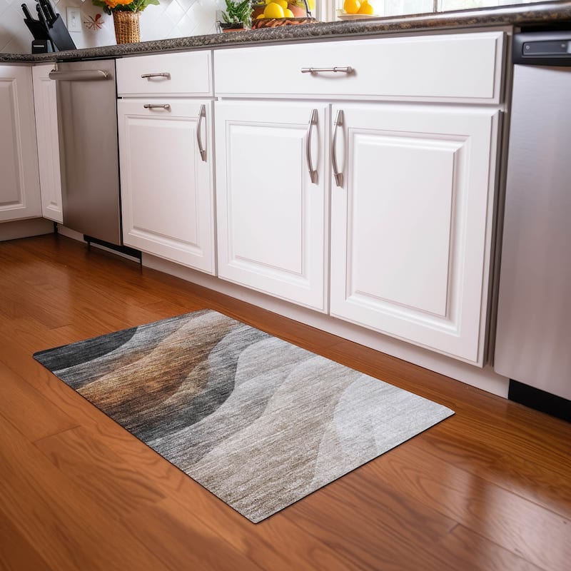 Machine Washable Indoor/ Outdoor Ombre Waves Chantille Rug - Khaki - 1'8" x 2'6"