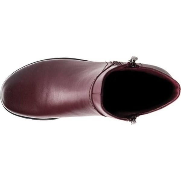 propet waverly bootie