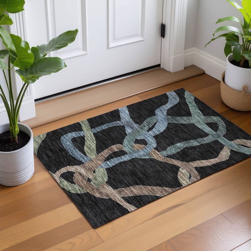 Machine Washable Indoor/ Outdoor Abstract Links Chantille Rug