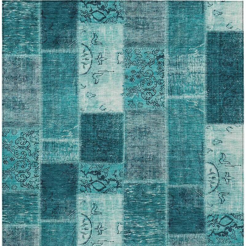 HomeRoots Patchwork Traditional Rectangle Outdoor Rug