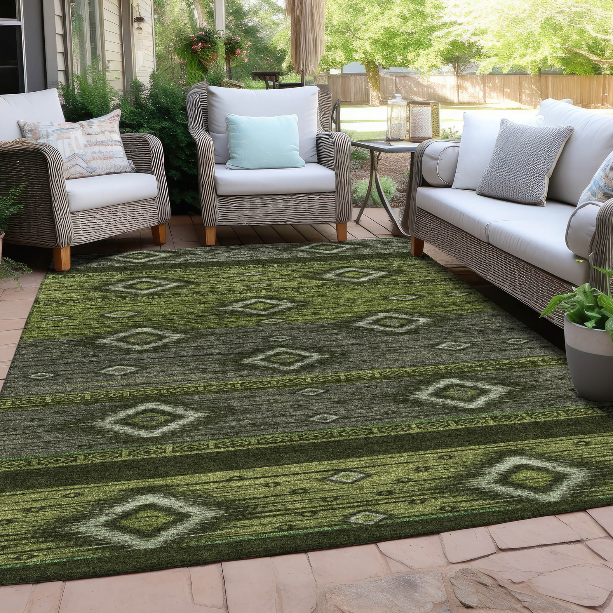 Machine Washable Indoor/Outdoor Boho Global Chantille Rug