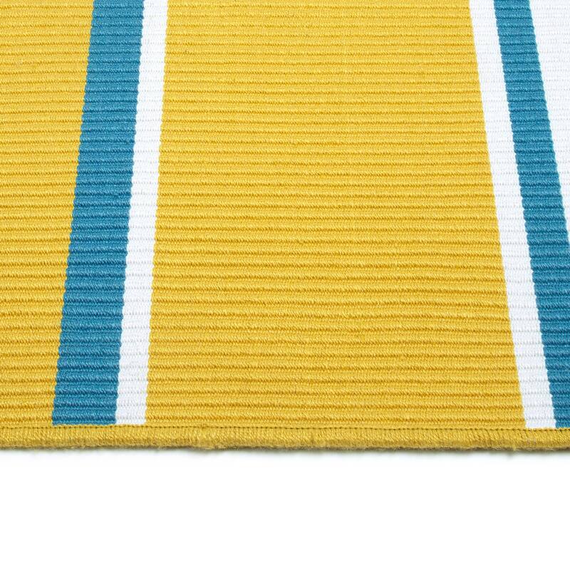 Voavah Yellow Hand-Made Flatweave Indoor/Outdoor Area Rug