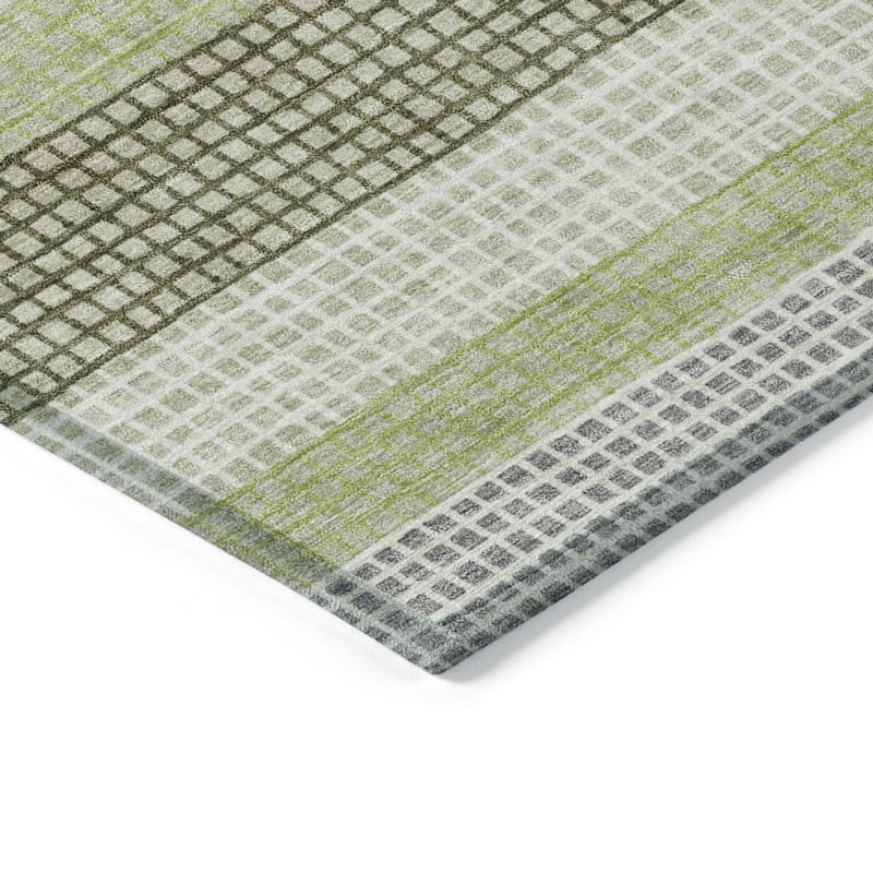 HomeRoots Striped Transitional Rectangle Outdoor Rug
